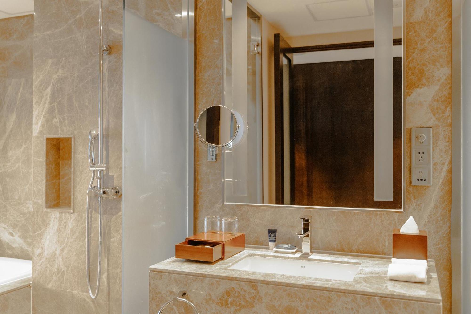 Four Points By Sheraton Qingdao, West Coast Extérieur photo