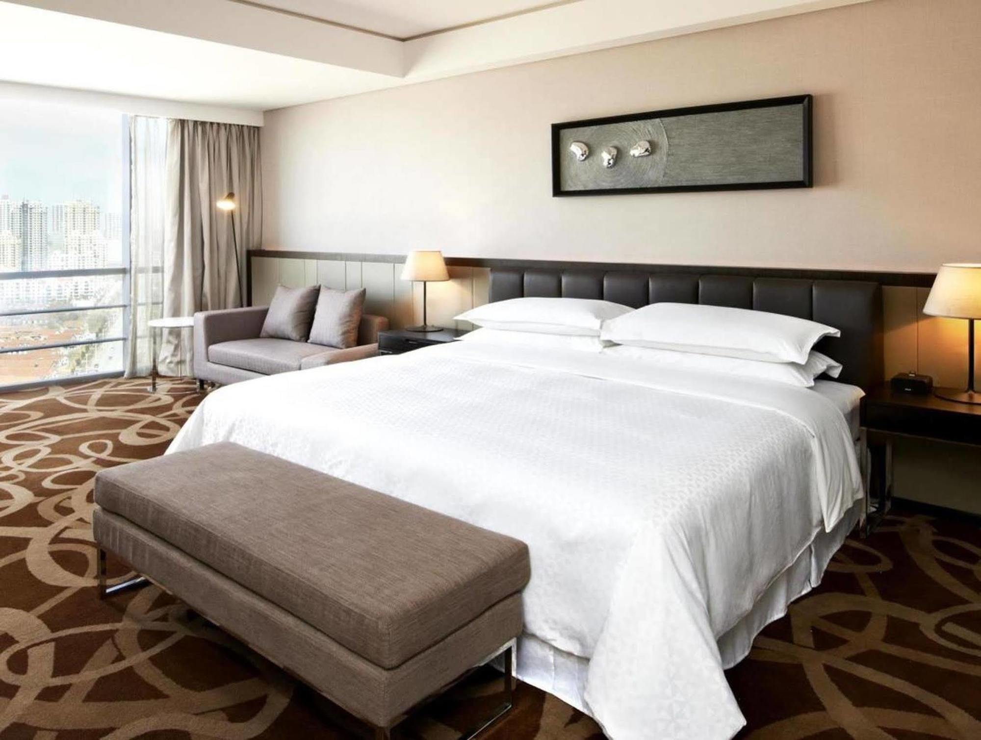 Four Points By Sheraton Qingdao, West Coast Extérieur photo